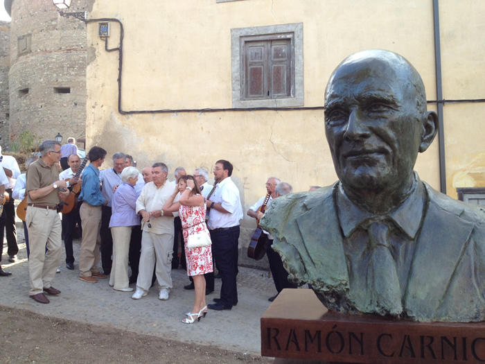 Villafranca inaugura hoy un busto en honor al escritor Ramón Carnicer