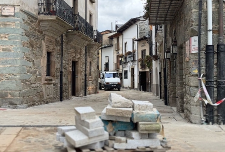 Foto de El alcalde de Villafranca busca el apoyo ciudadano para peatonalizar la calle del Agua